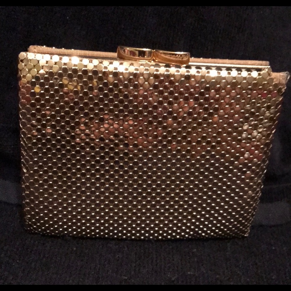 Whiting & Davis Gold Mesh Wallet - Picture 2 of 5